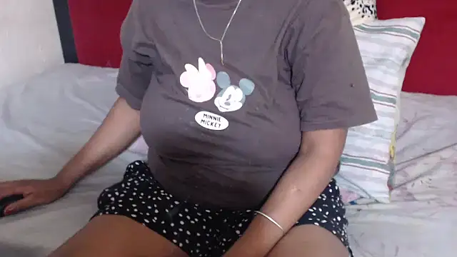 MaximTease24 online show from 05.08.26