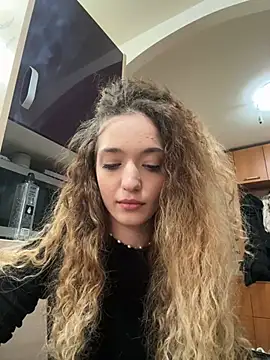 Alexia J online show from 01.04.25