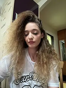 Alexia J online show from 02.20.25