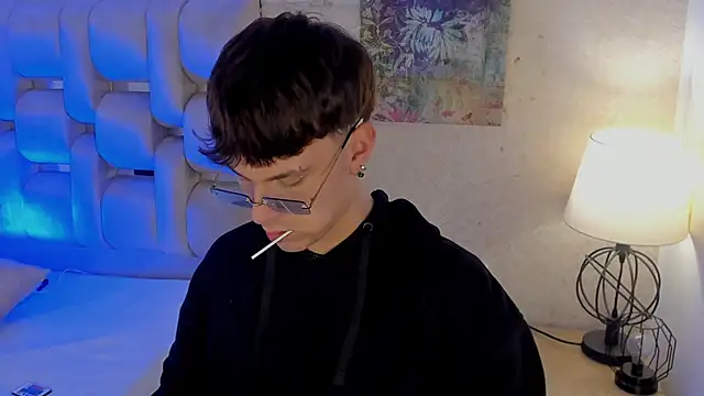 Liam thunder online show from 01.14.25