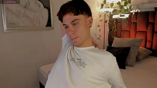 Liam thunder online show from 01.15.25