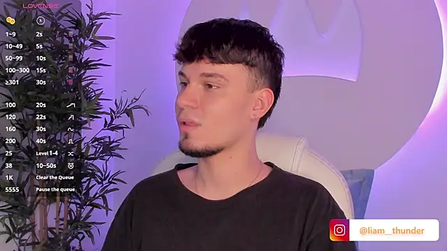 Liam thunder online show from 09.10.25