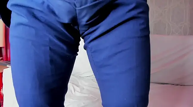 Snapshot of Lucii_fer_ chatting on 02.11.25 Lucii fer  online show from 02.11.25