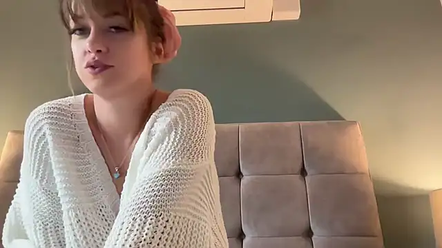 Snapshot of LustfulLuna_ chatting on 01.31.25 LustfulLuna  online show from 01.31.25