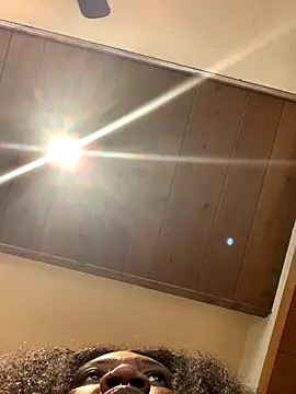 Snapshot of bonbonaumiel chatting on 12.04.24 bonbonaumiel online show from 12.04.24