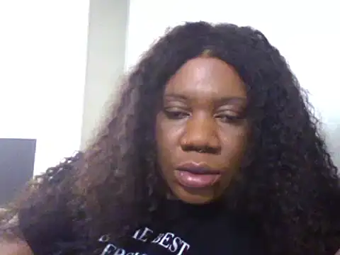 Snapshot of bonbonaumiel chatting on 12.05.24 bonbonaumiel online show from 12.05.24