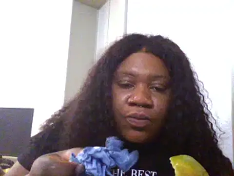 Snapshot of bonbonaumiel chatting on 12.06.24 bonbonaumiel online show from 12.06.24