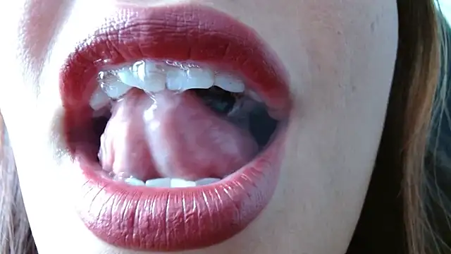 miss evoleth2 online show from 12.05.25