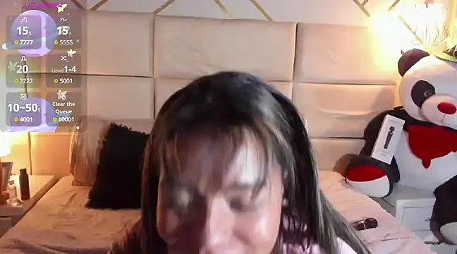Snapshot of Nathaliajonees chatting on 03.18.25 Nathaliajonees online show from 03.18.25