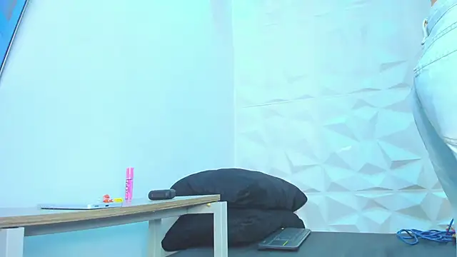 MarieMyller online show from 10.09.25