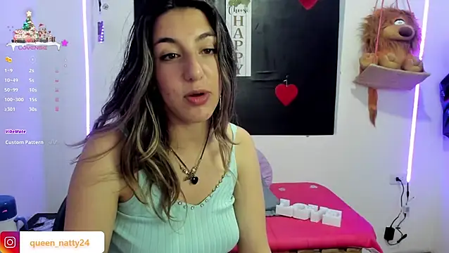 Snapshot of queen-natty chatting on 01.10.25 queen-natty online show from 01.10.25