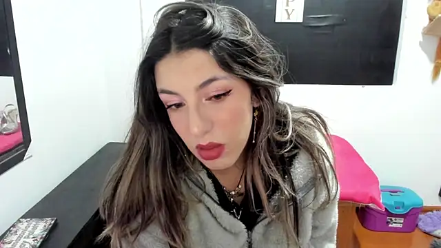 Snapshot of queen-natty chatting on 01.31.25 queen-natty online show from 01.31.25