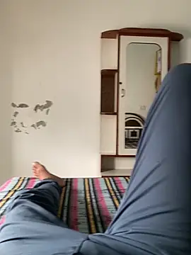 Snapshot of satrr_xxx chatting on 10.21.25 satrr xxx online show from 10.21.25