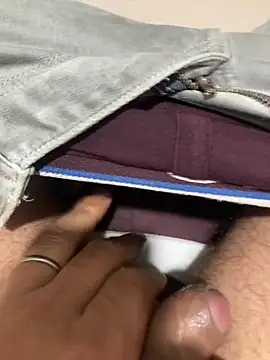 Snapshot of satrr_xxx chatting on 10.23.25 satrr xxx online show from 10.23.25