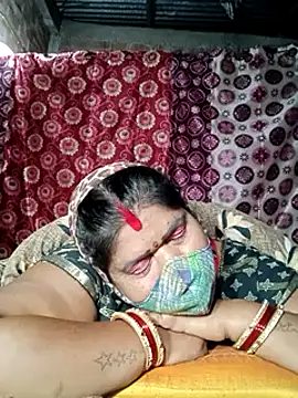 Hot Falguni online show from 01.04.25