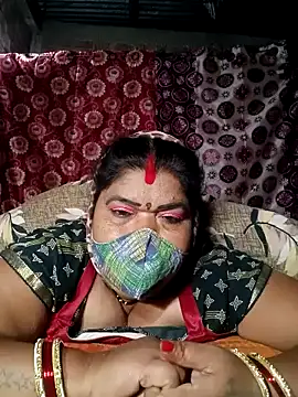 Hot Falguni online show from 01.04.25