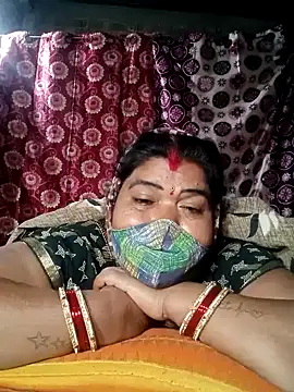 Hot Falguni online show from 01.06.25