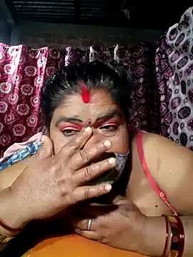 Hot Falguni online show from 01.11.25