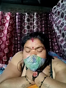 Hot Falguni online show from 02.04.25