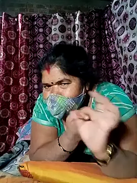 Hot Falguni online show from 02.07.25