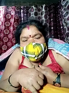 Hot Falguni online show from 02.08.25