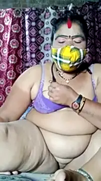 Hot Falguni online show from 02.09.25