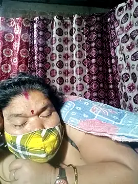 Hot Falguni online show from 02.13.25