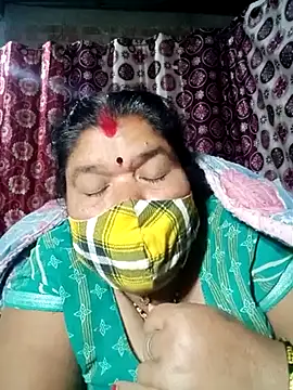 Hot Falguni online show from 02.17.25