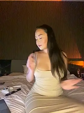 Snapshot of mayakitsune69 chatting on 10.05.25 mayakitsune69 online show from 10.05.25