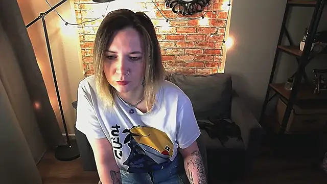 Ozalin Green online show from 10.22.25