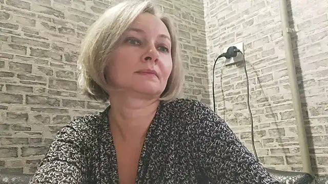 EdithManning online show from 12.17.24