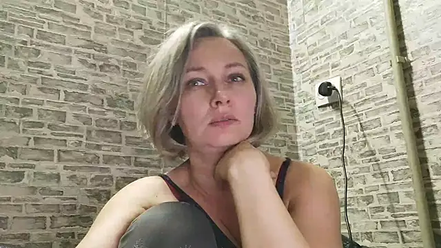 EdithManning online show from 01.04.25