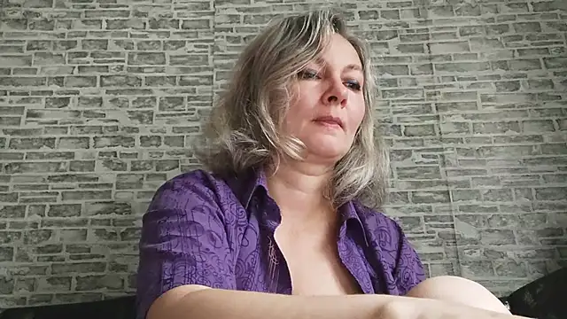 EdithManning online show from 09.30.25