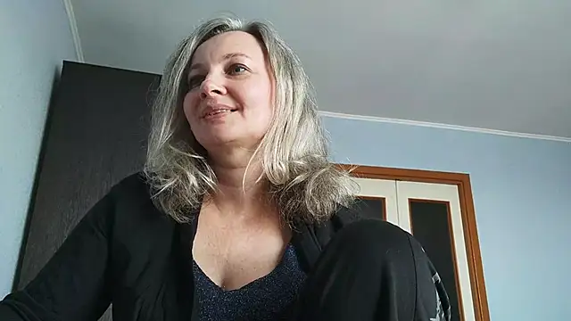 EdithManning online show from 03.11.26