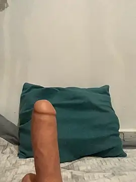 abyusif101099 online show from 09.13.25