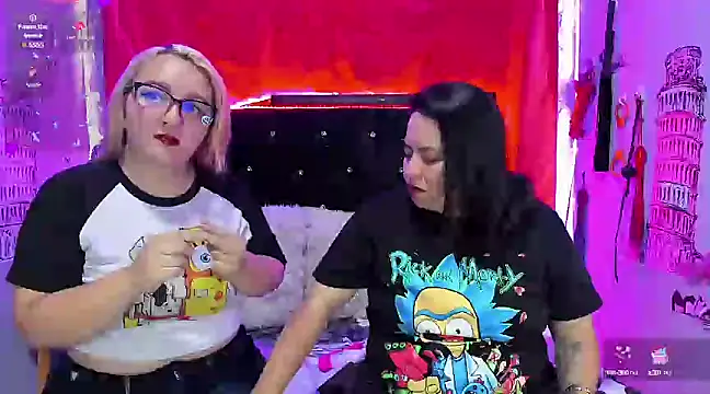 Snapshot of katieeandsharonn chatting on 01.28.25 katieeandsharonn online show from 01.28.25