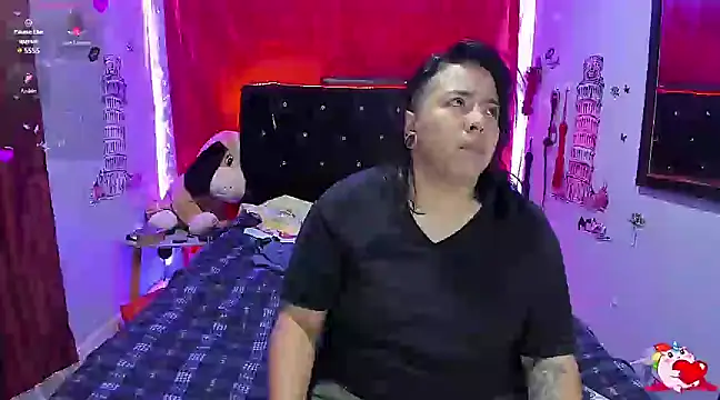 Snapshot of katieeandsharonn chatting on 02.20.25 katieeandsharonn online show from 02.20.25