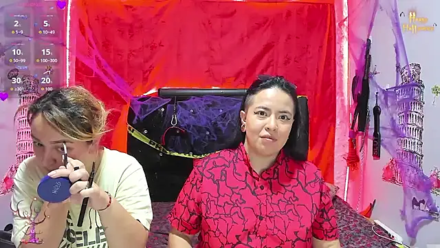 Snapshot of katieeandsharonn chatting on 10.24.25 katieeandsharonn online show from 10.24.25