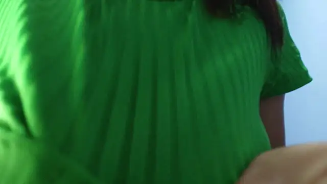 Miaa Thopmson online show from 12.14.25