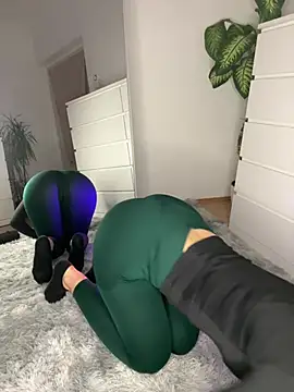 LeonieLindner online show from 02.16.25