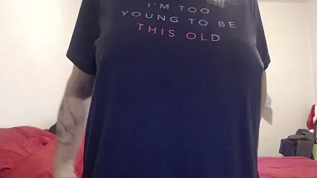 Snapshot of canadiancougar1965 chatting on 12.04.24 canadiancougar1965 online show from 12.04.24