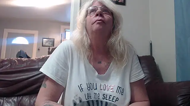 canadiancougar1965 online show from 02.16.25