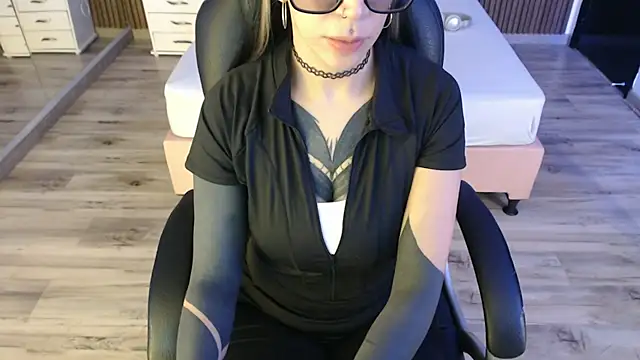 Sam mansson66 online show from 10.15.25