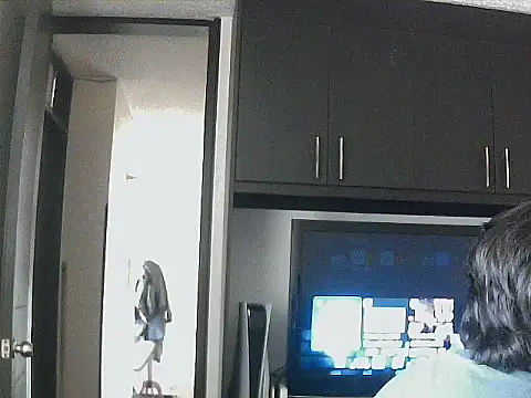 Snapshot of aixs93 chatting on 10.07.25 aixs93 online show from 10.07.25