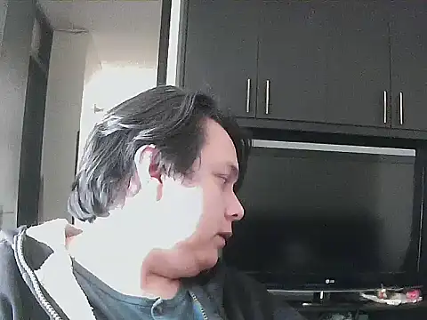 Snapshot of aixs93 chatting on 10.09.25 aixs93 online show from 10.09.25