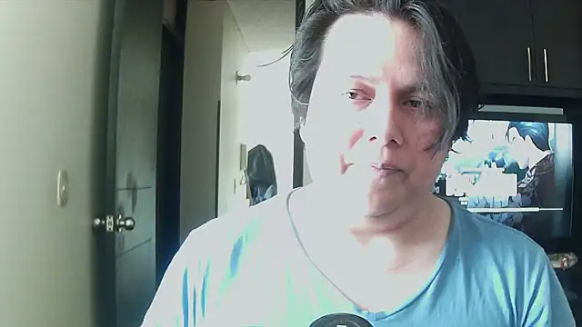 Snapshot of aixs93 chatting on 10.28.25 aixs93 online show from 10.28.25