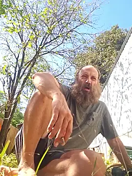 Snapshot of Beyond1978 chatting on 10.02.25 Beyond1978 online show from 10.02.25