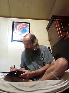 Snapshot of Beyond1978 chatting on 10.05.25 Beyond1978 online show from 10.05.25