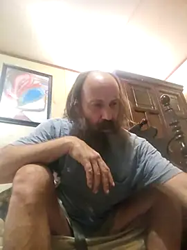 Snapshot of Beyond1978 chatting on 10.05.25 Beyond1978 online show from 10.05.25