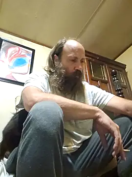 Snapshot of Beyond1978 chatting on 10.17.25 Beyond1978 online show from 10.17.25